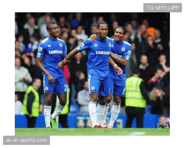 库杜斯与伊萨克：多面手前锋战术角色与风格对比