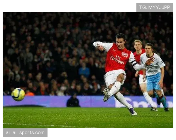 为什么“压人”不算犯规？解读足球中的合理身体对抗与犯规边界